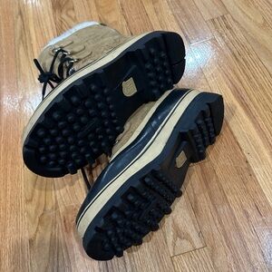 Men's  Sorel Tan Suede Winter Boots with Shearling Collar size 9